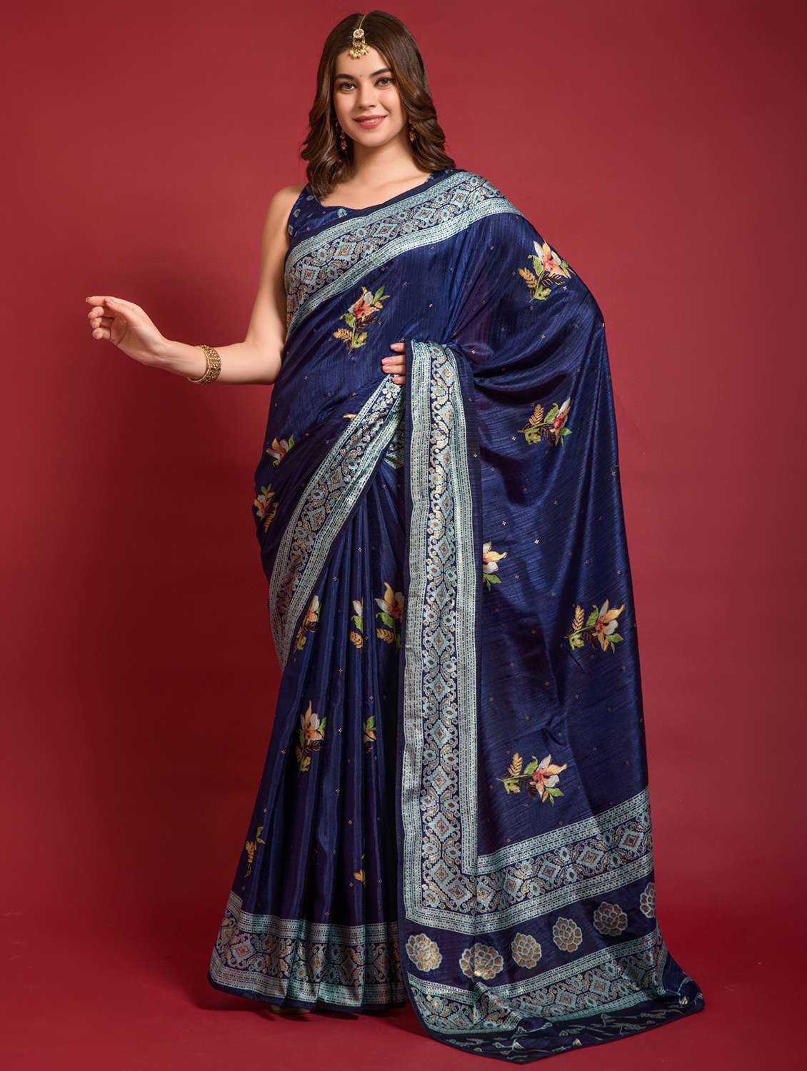women floral printed saree with blouse