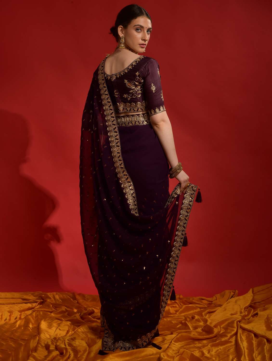 women solid with work embellished saree with blouse - 22060532 -  Standard Image - 2