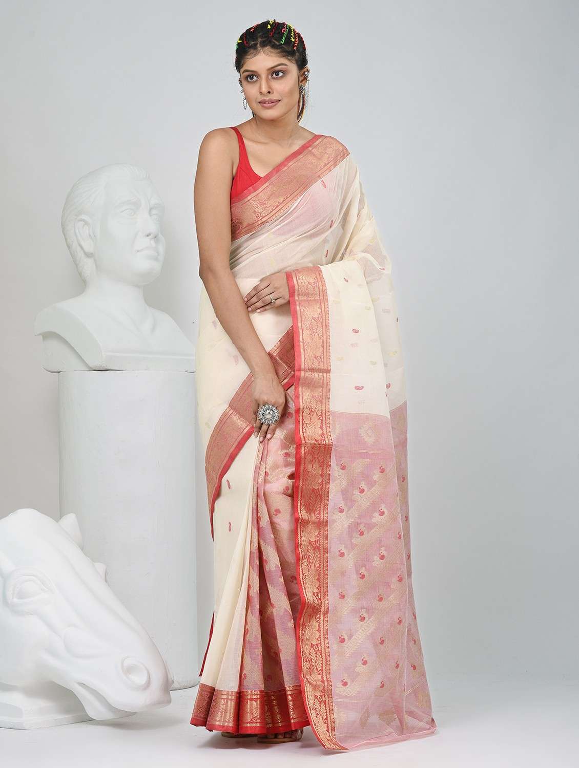 Women Self Design Tant Saree