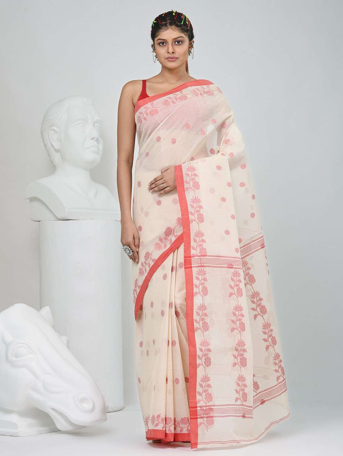 women self design tant saree