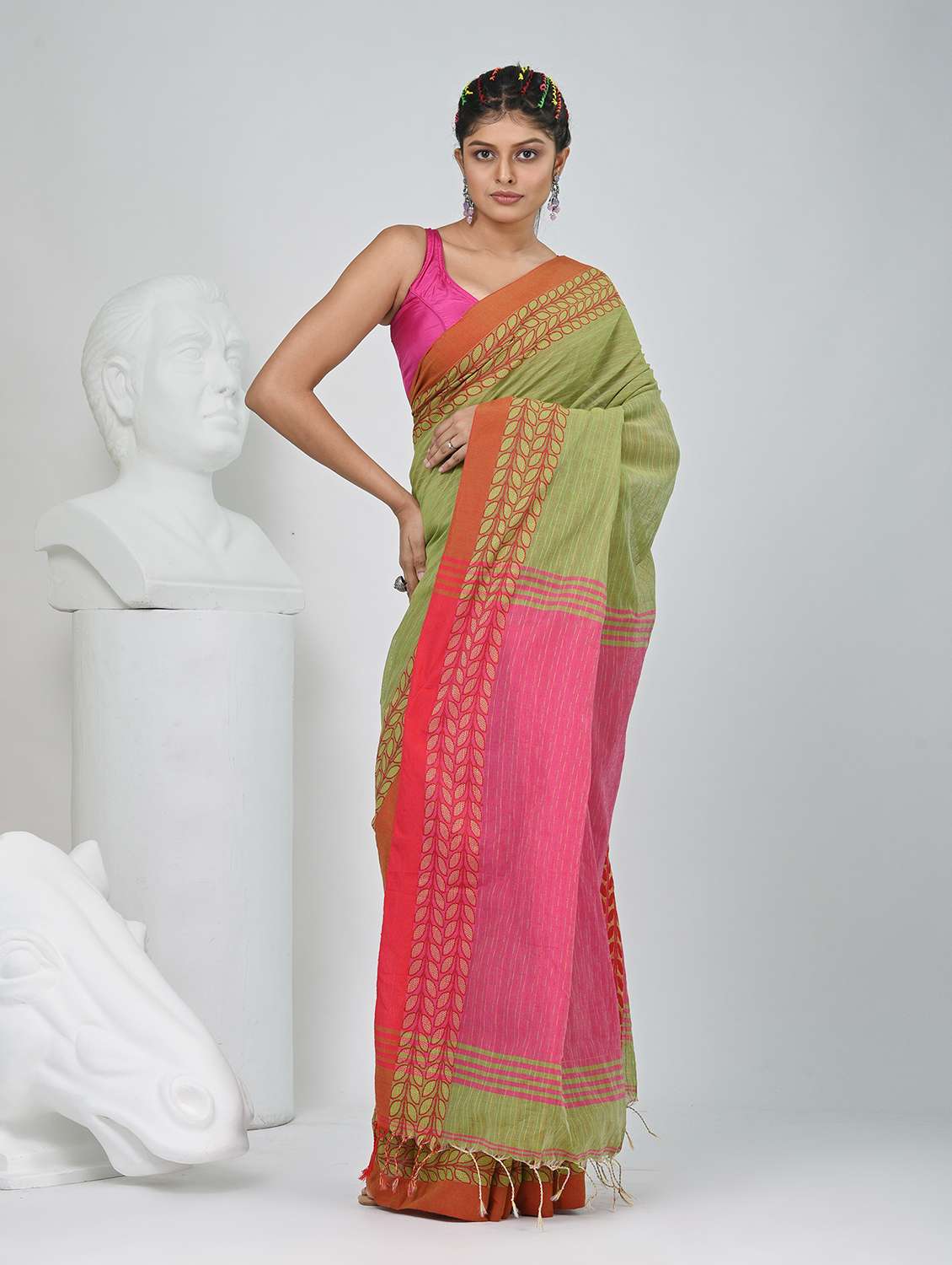 women self design handloom saree with blouse - 22060676 -  Standard Image - 2