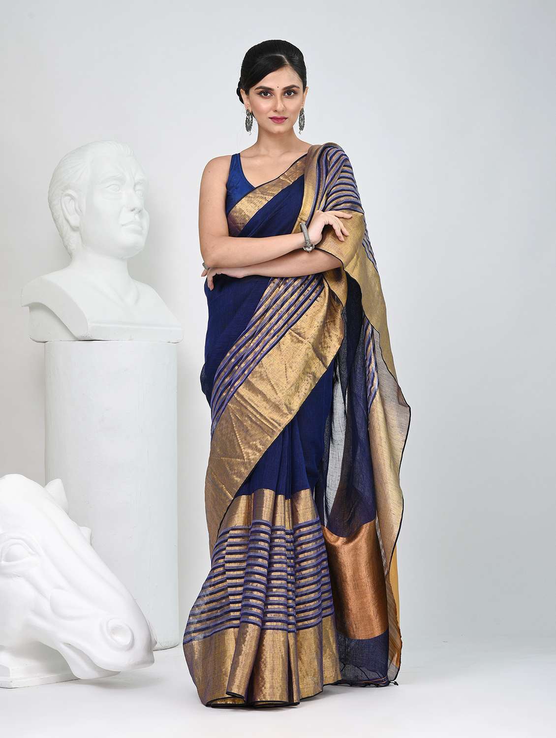 women self design handloom saree with blouse - 22060697 - Standard Image - 2