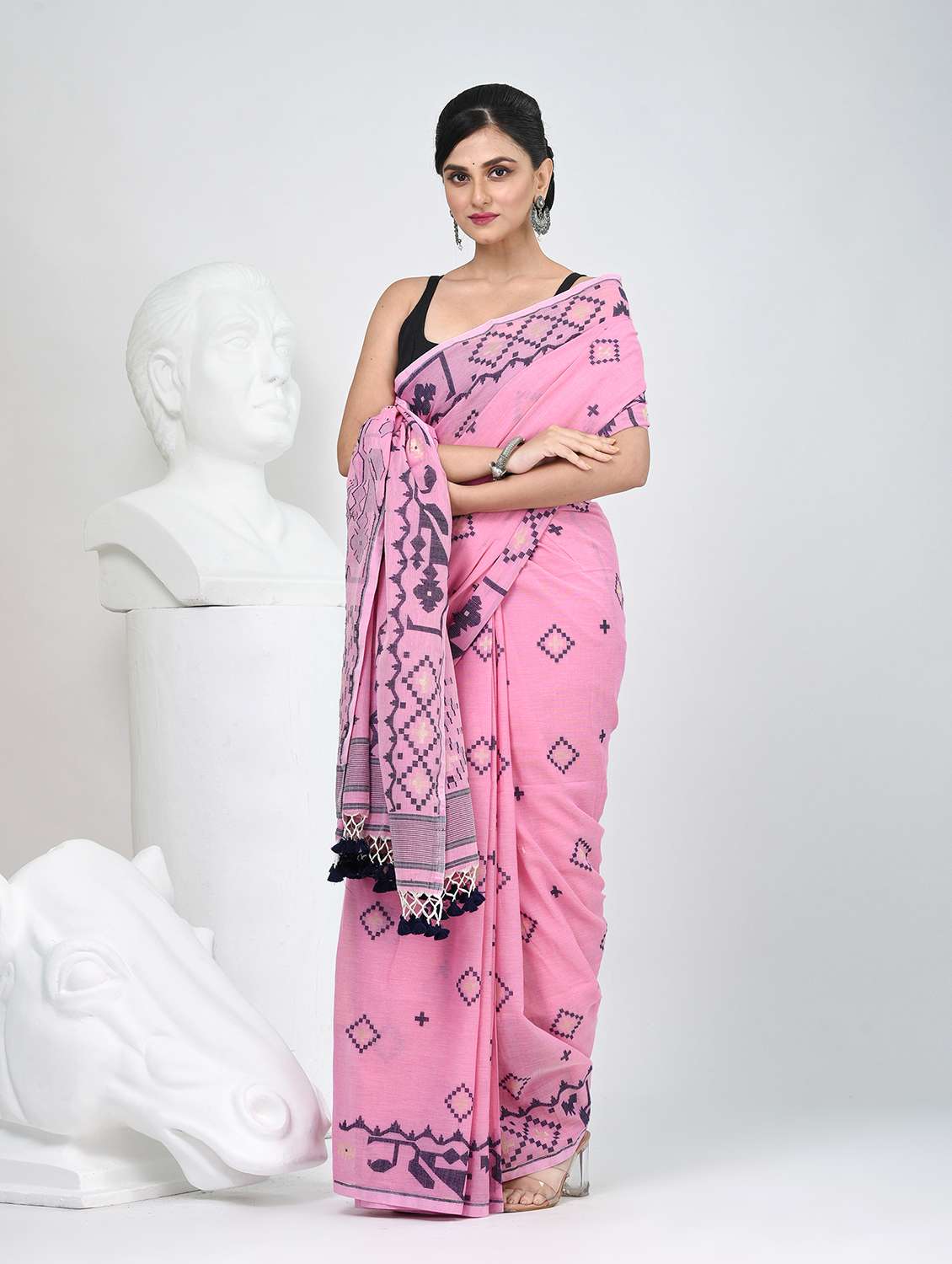 women self design handloom saree with blouse - 22060704 - Standard Image - 2