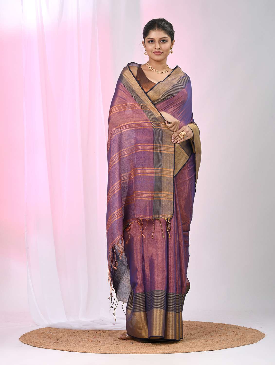 women solid with bordered handloom saree with blouse - 22060714 -  Standard Image - 2