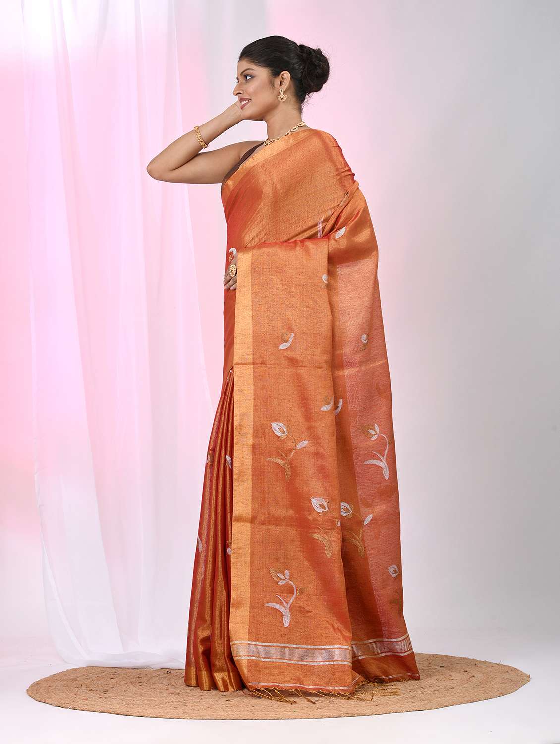women self design handloom saree with blouse - 22060715 -  Standard Image - 2