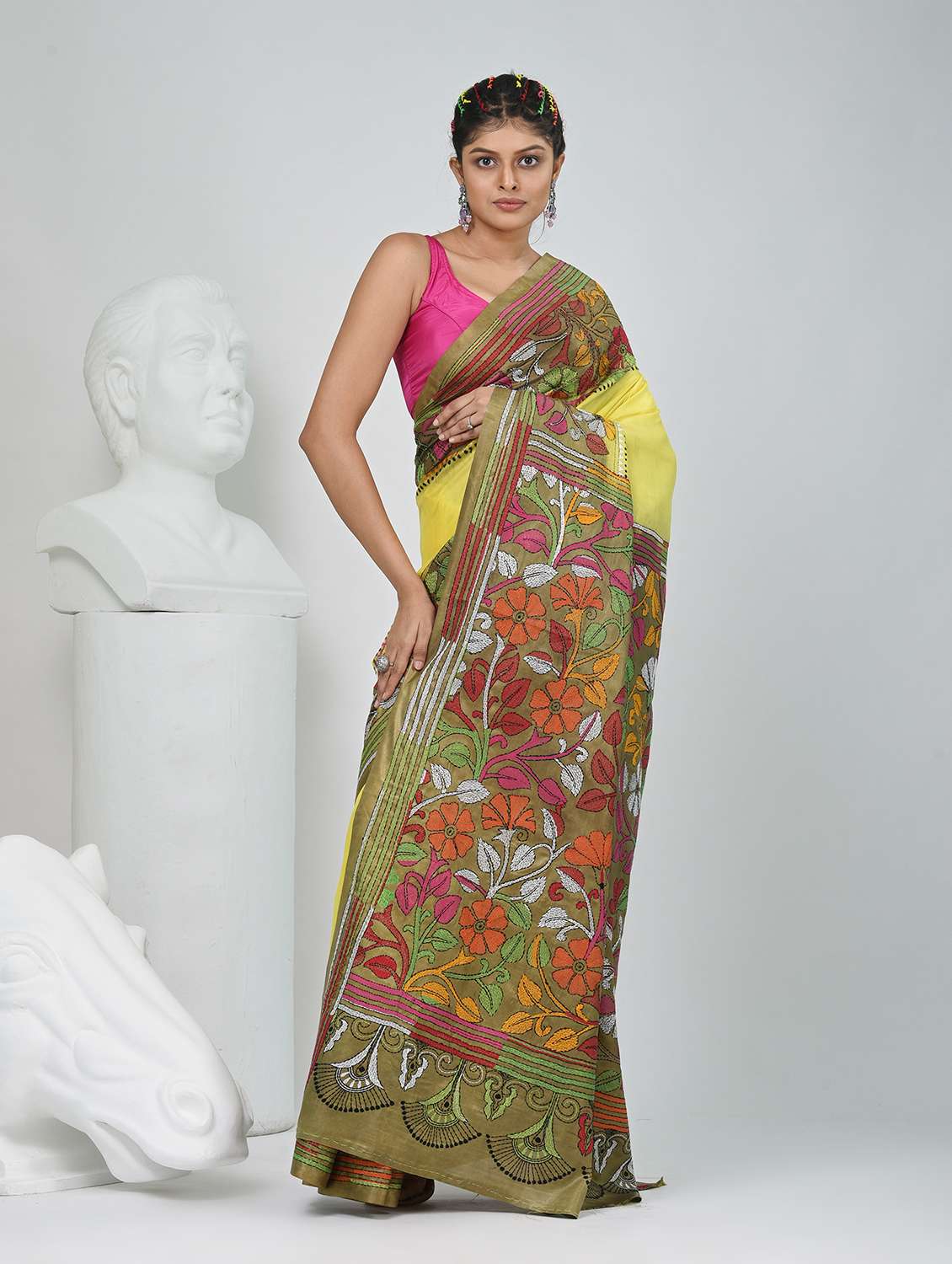 women solid with work handloom saree with blouse - 22060737 - Standard Image - 2