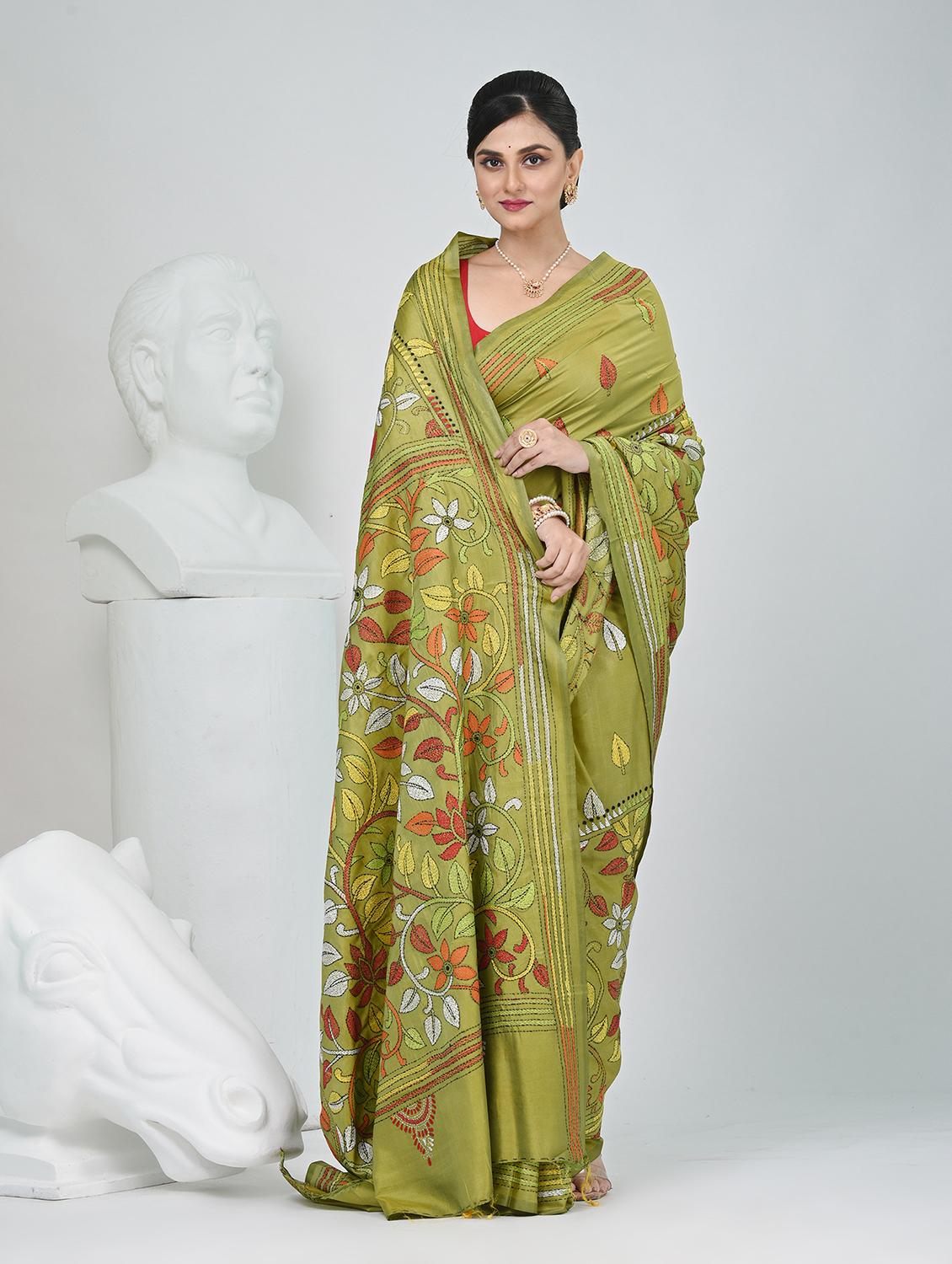 women solid with work handloom saree with blouse - 22060744 - Standard Image - 2