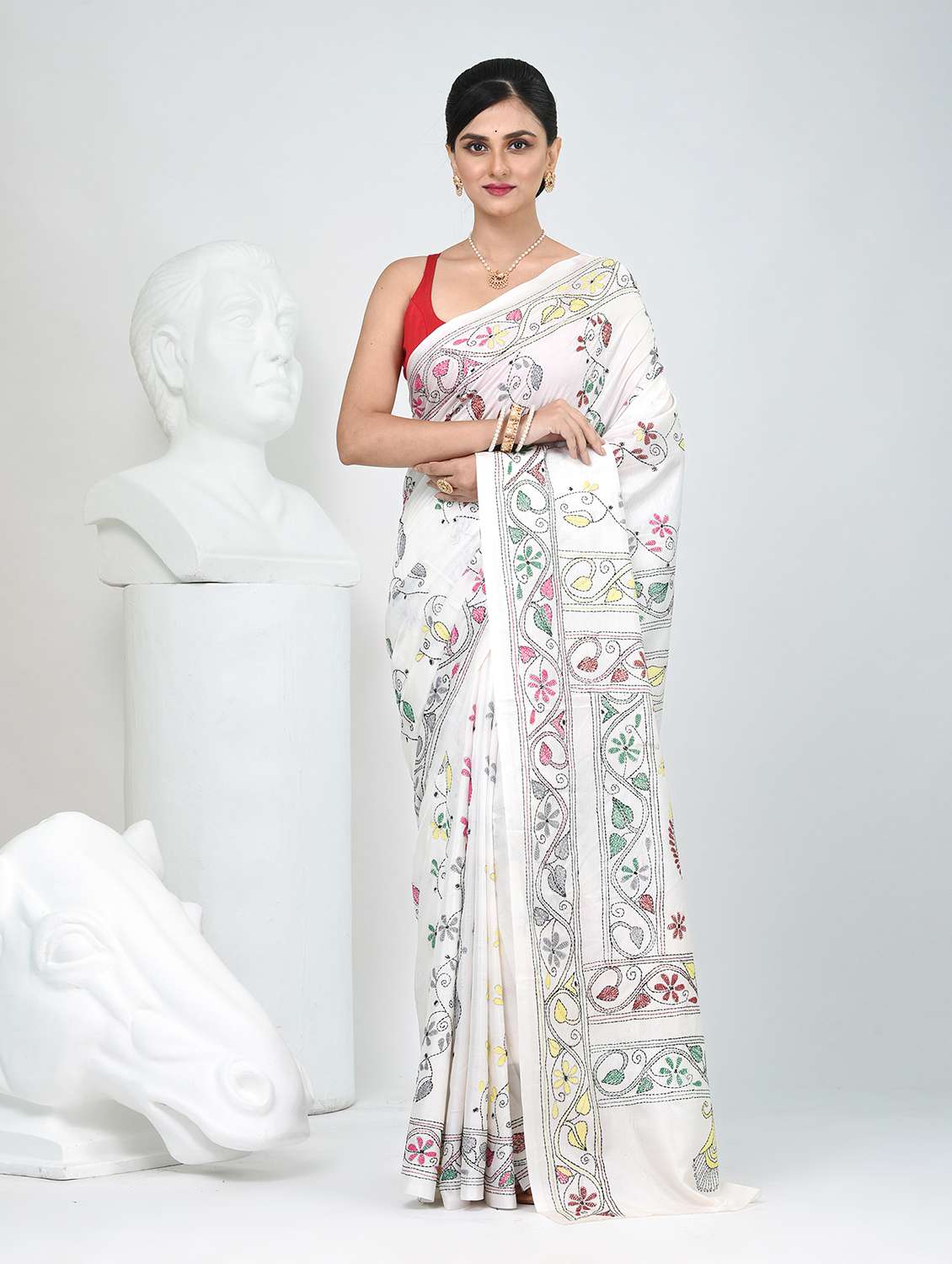 women solid with work handloom saree with blouse