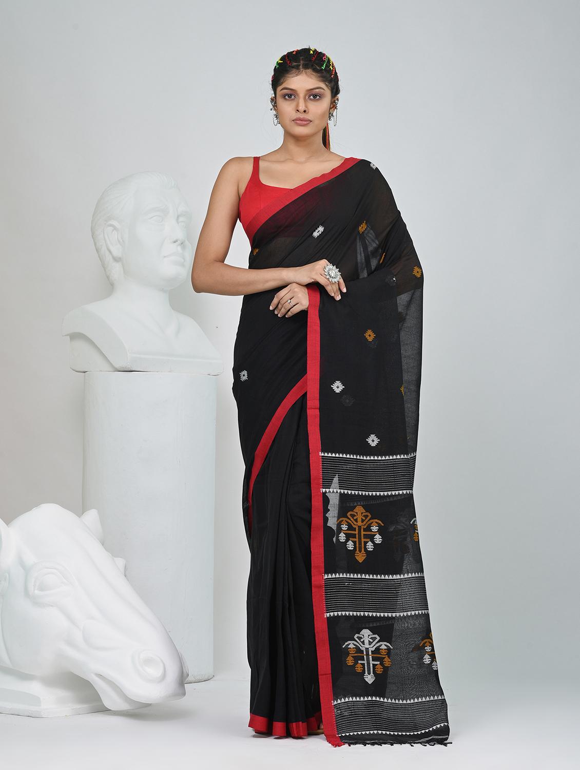 women self design handloom saree with blouse - 22060793 - Zoom Image - 0