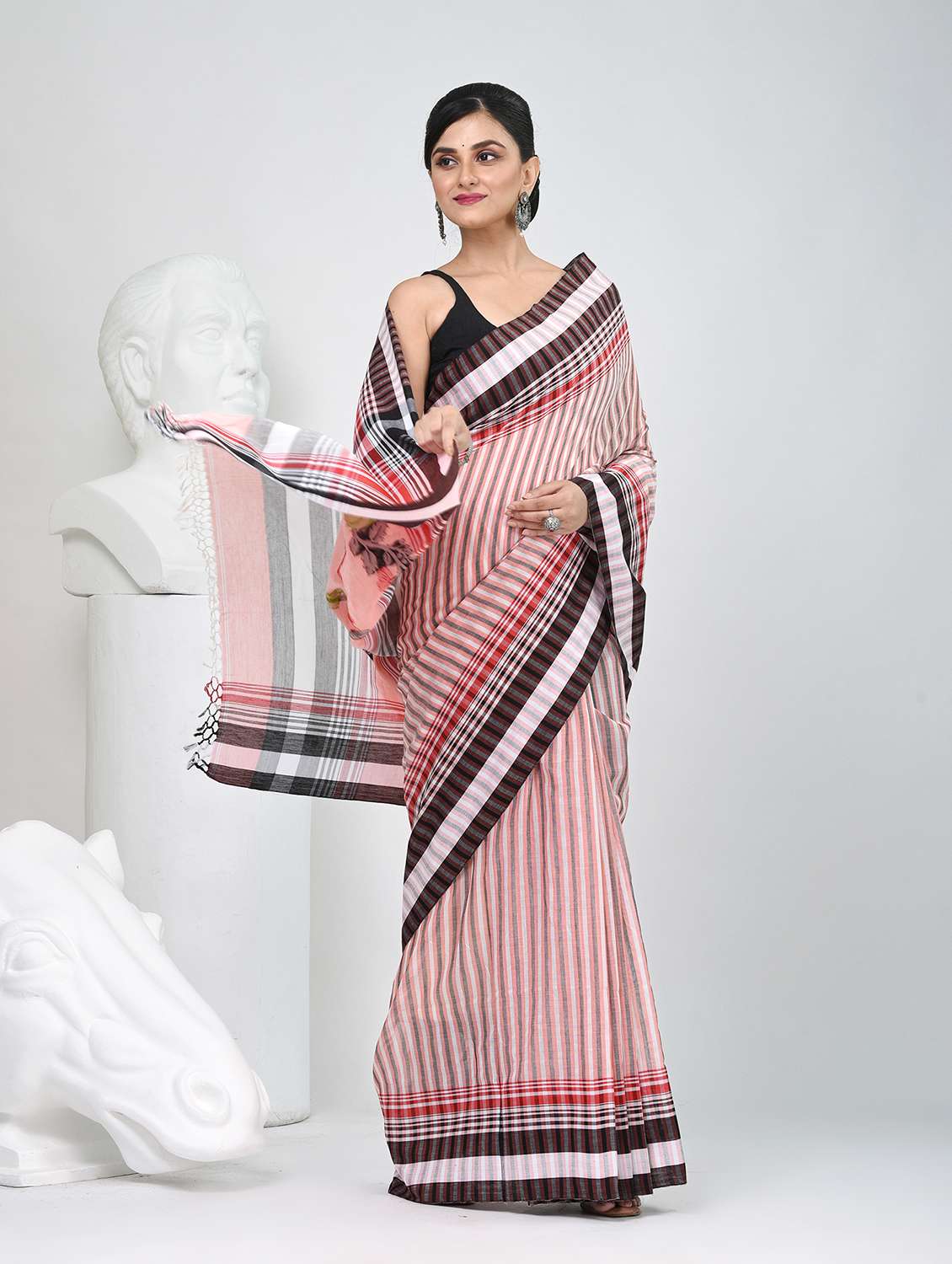 women striped handloom saree with blouse - 22060796 -  Standard Image - 2