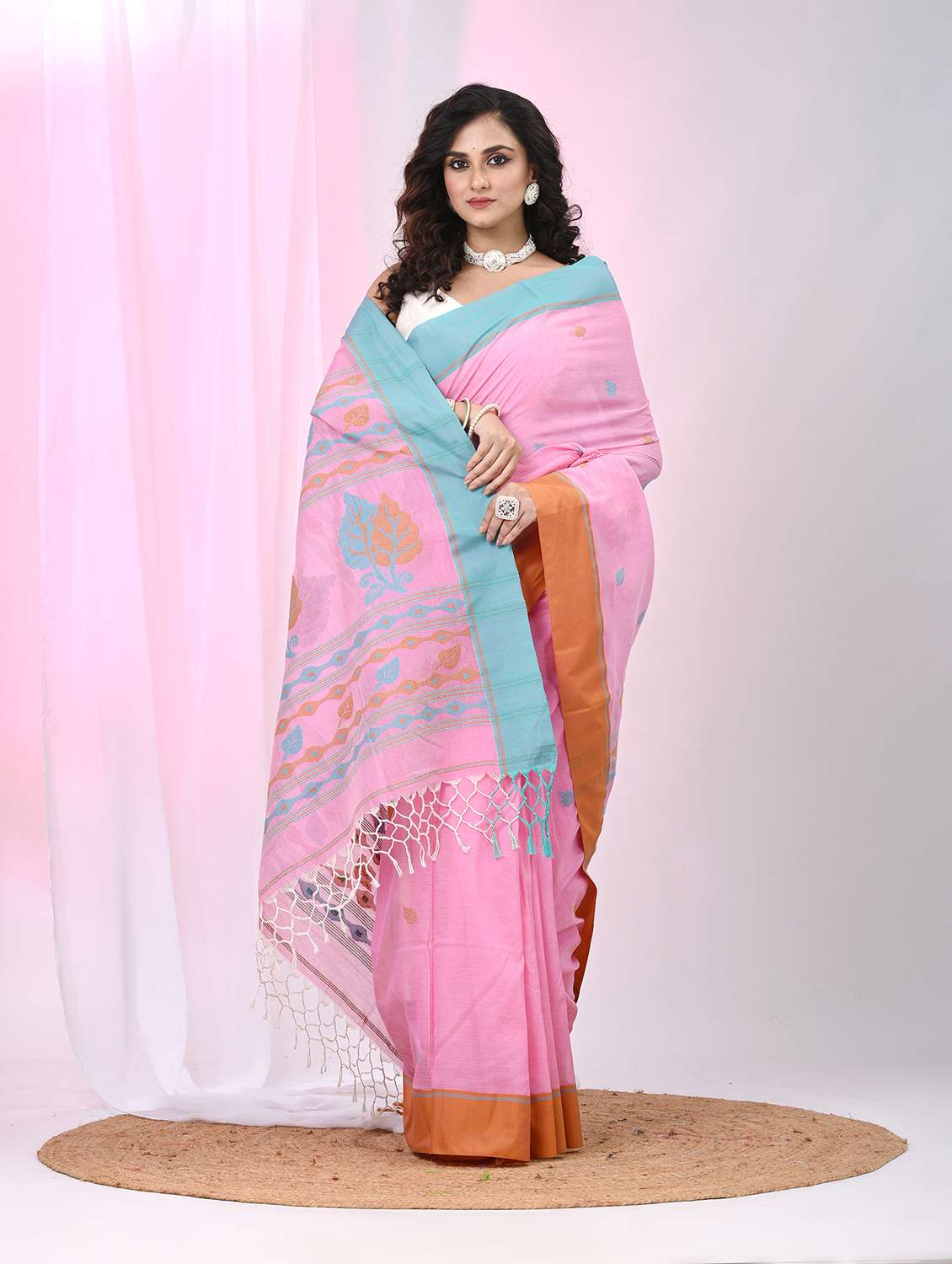 women self design handloom saree with blouse - 22060798 - Standard Image - 2