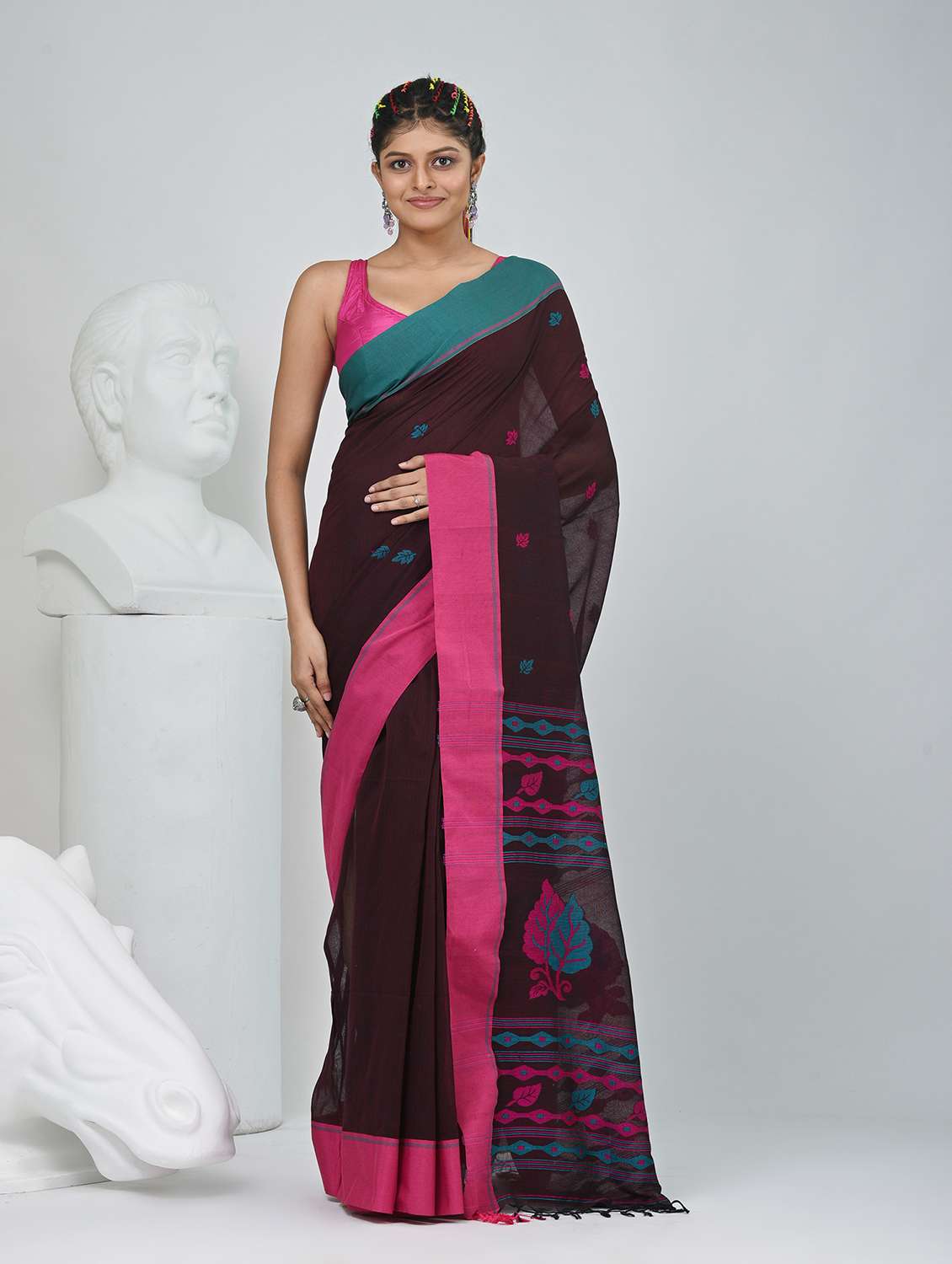 women self design handloom saree with blouse - 22060801 - Zoom Image - 0