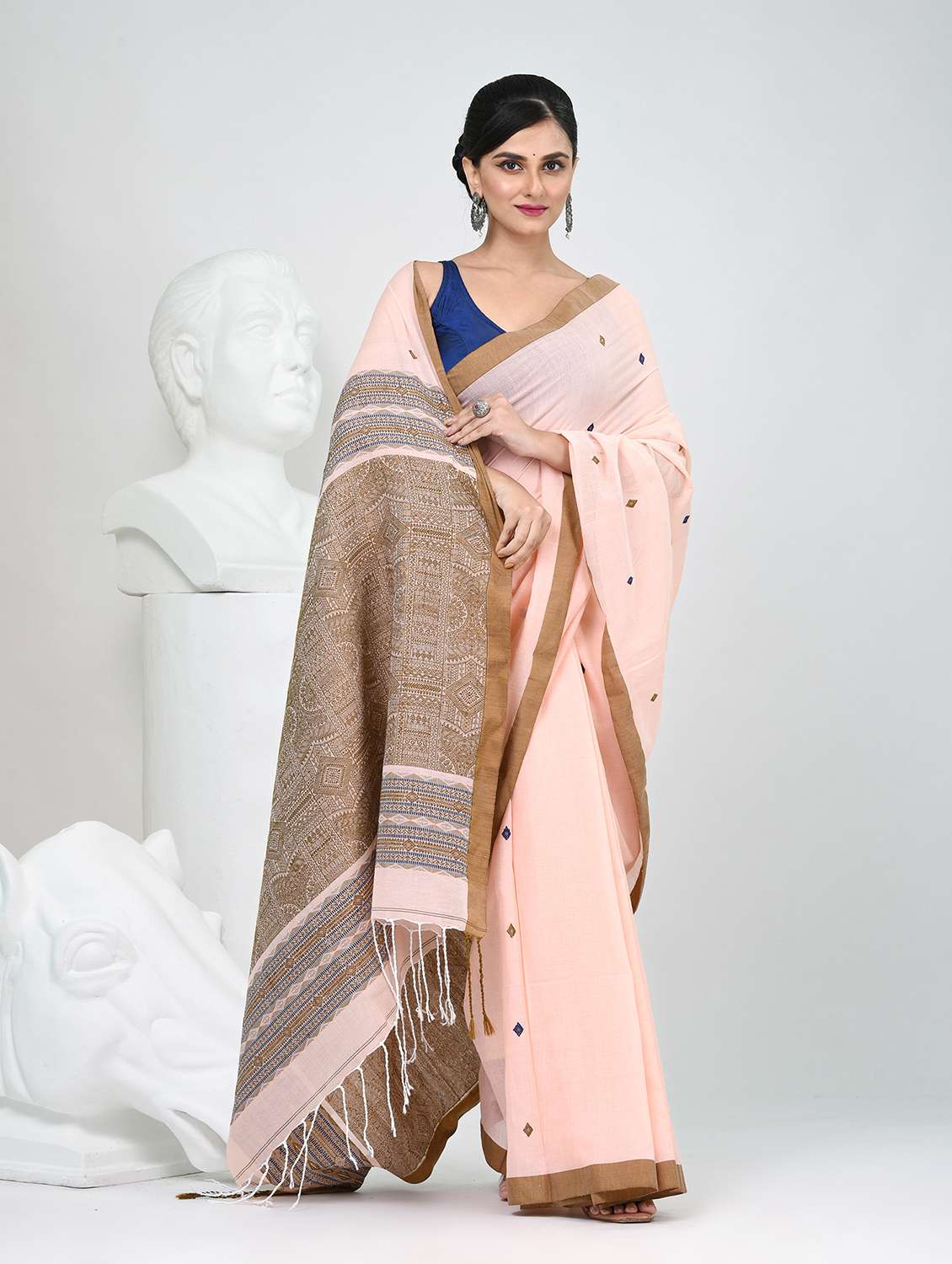 women self design handloom saree with blouse - 22060811 -  Standard Image - 2