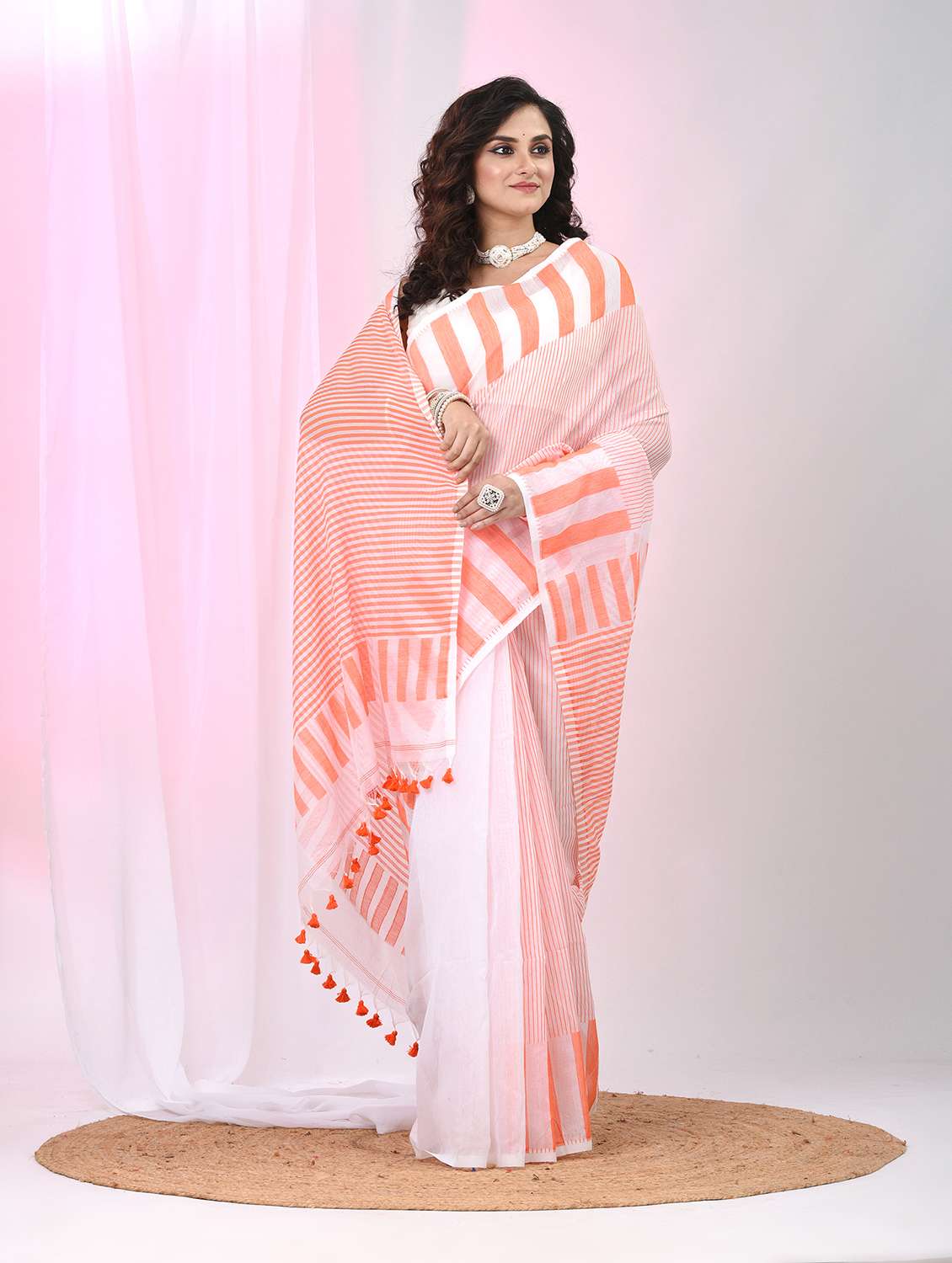 women striped handloom saree with blouse - 22060821 -  Standard Image - 2