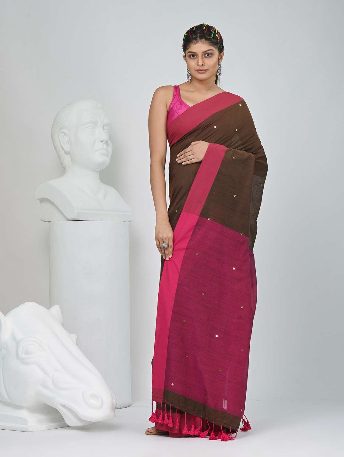 women brown handloom saree with blouse - 22060840 -  Standard Image - 2