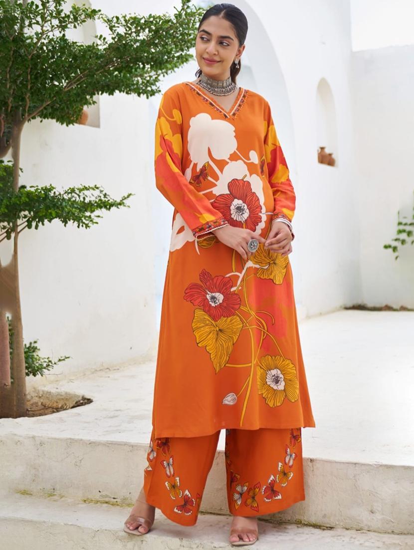 women floral printed long sleeve kurta palazzo set - 22060861 - Zoom Image - 0