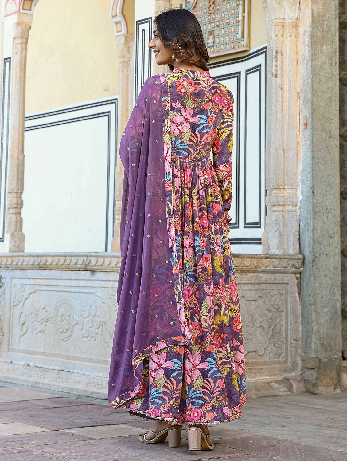 women floral long sleeve kurta pant with dupatta set - 22061485 - Standard Image - 2