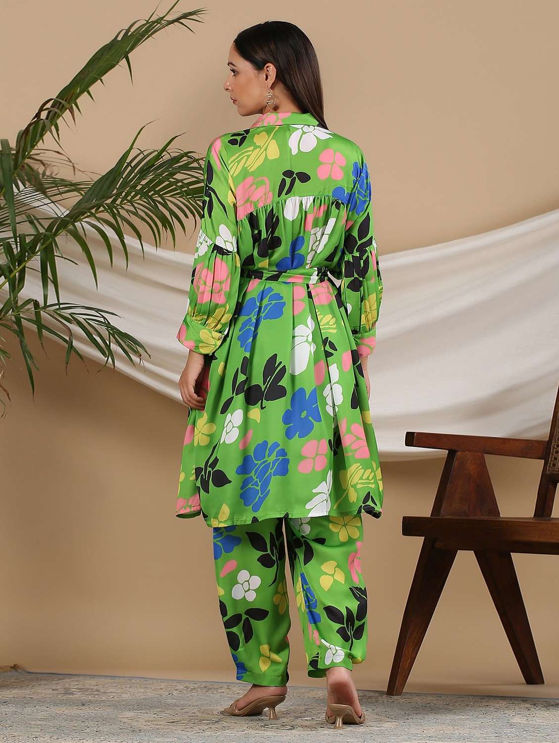 women floral printed long sleeve ethnic co-ord set - 22061506 - Standard Image - 2