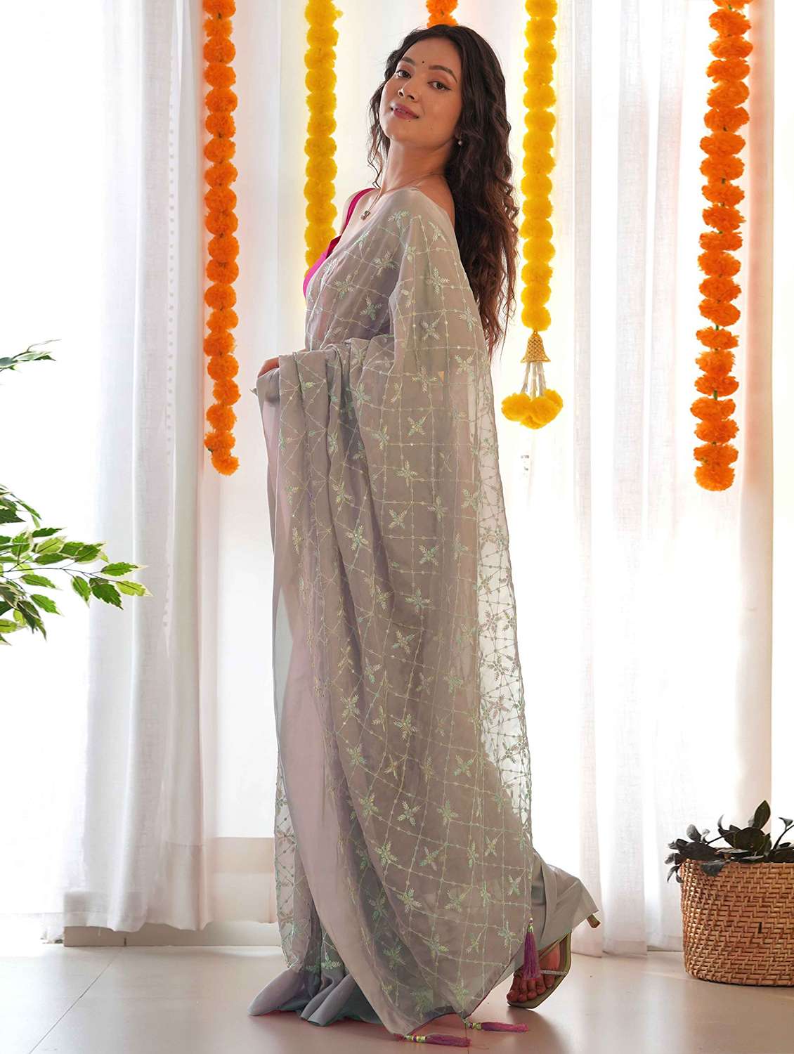 women solid with work embroidered saree with blouse - 22061548 -  Standard Image - 2