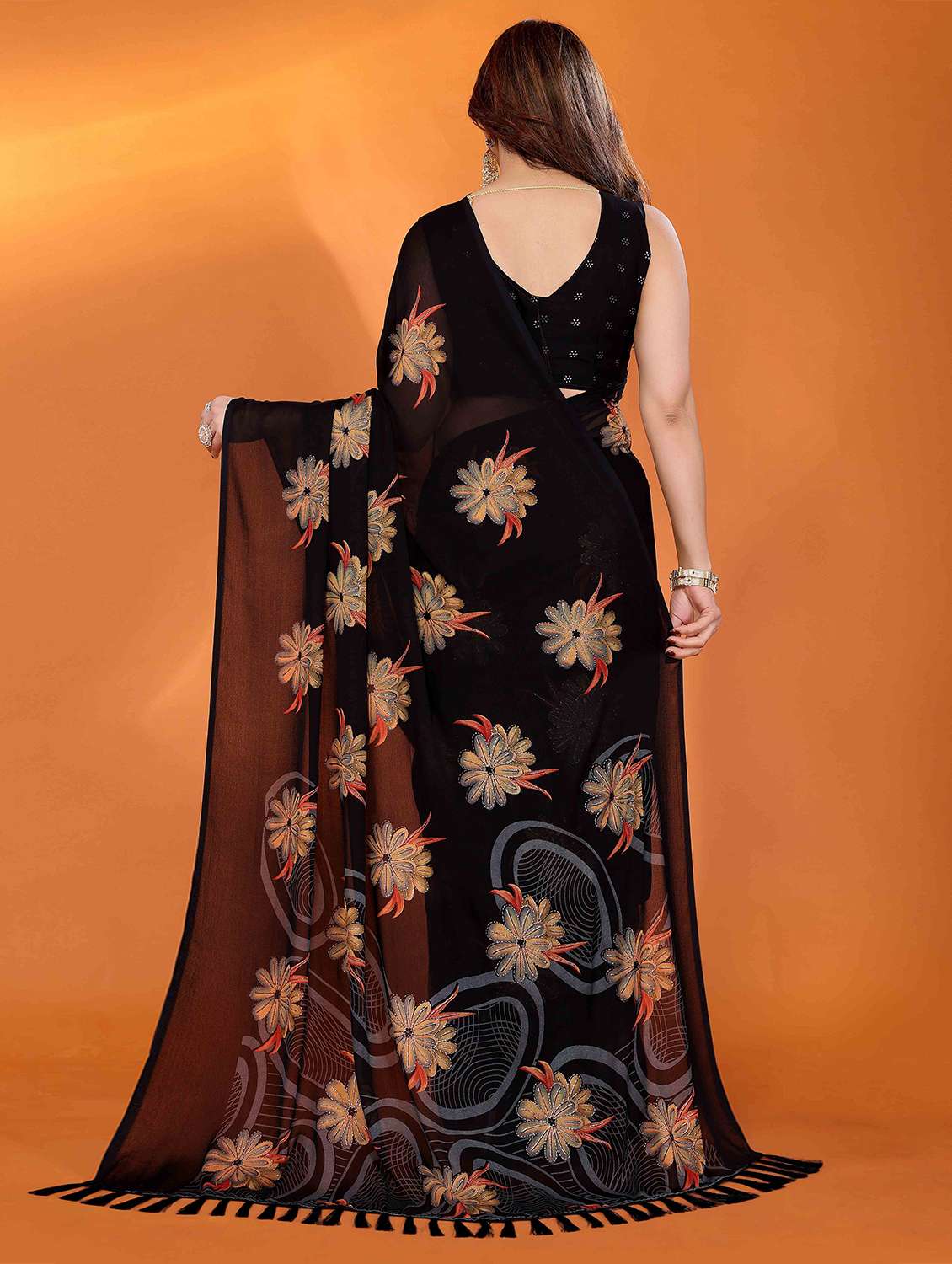 women floral printed saree with blouse - 22061563 -  Standard Image - 2