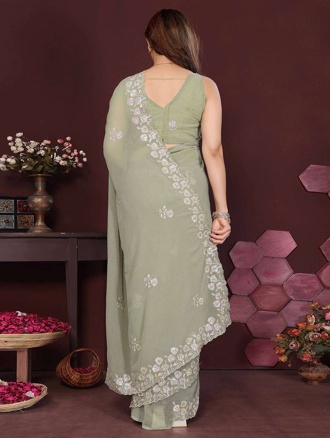 women solid with work embroidered saree with blouse - 22061581 -  Standard Image - 2