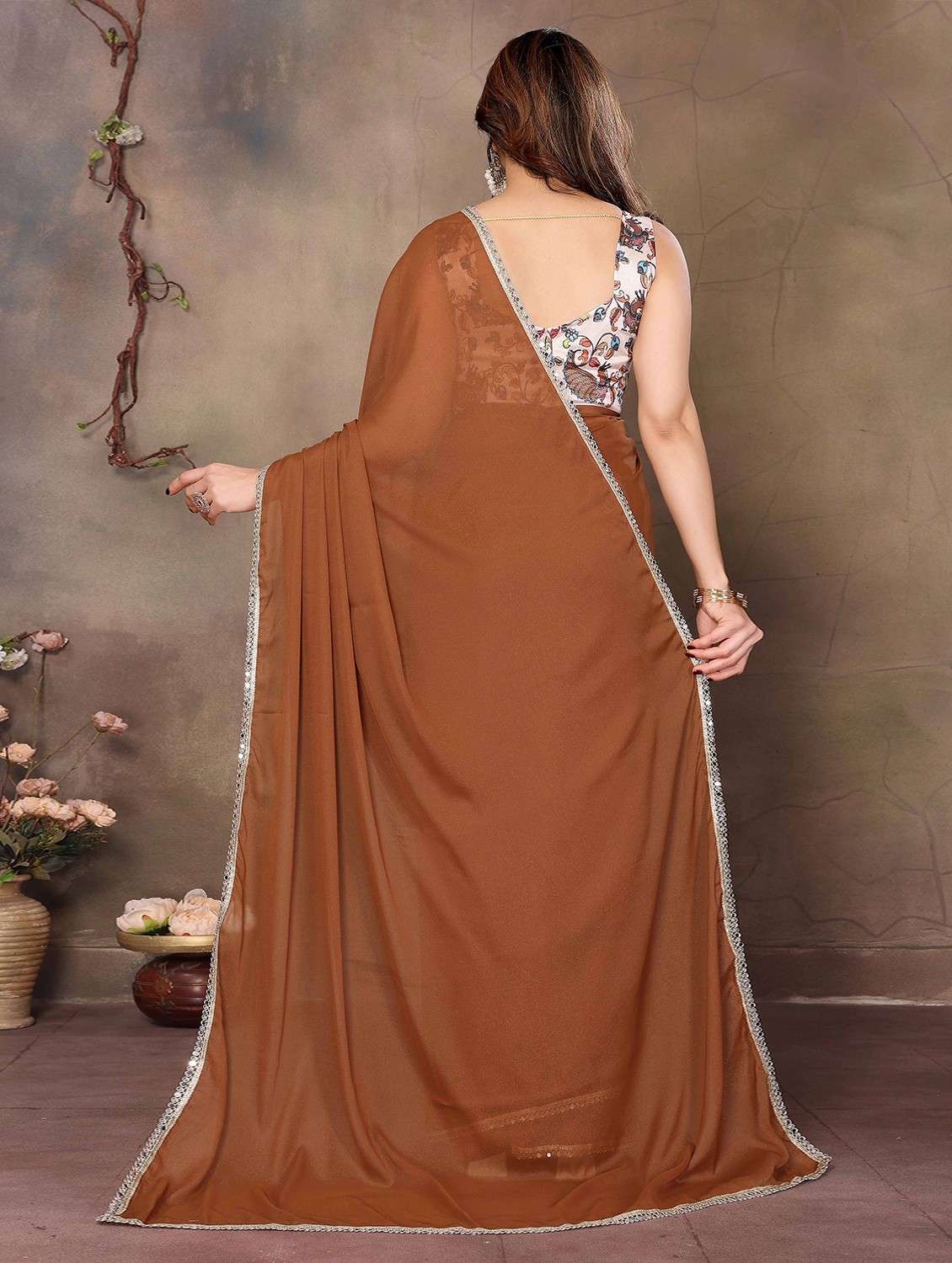 women solid plain embellished bordered saree with blouse - 22061583 -  Standard Image - 2
