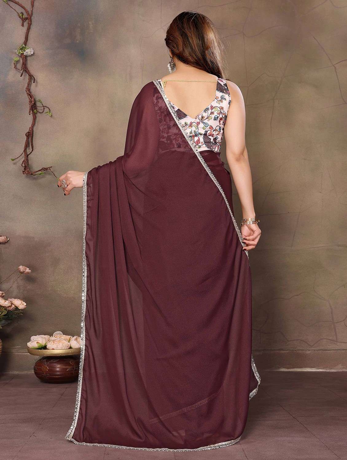 women solid plain embellished bordered saree with blouse - 22061584 -  Standard Image - 2