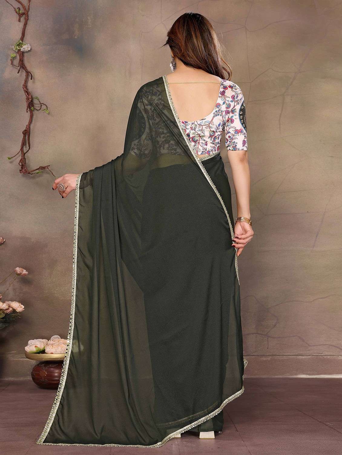 women solid plain embellished bordered saree with blouse - 22061585 - Standard Image - 2