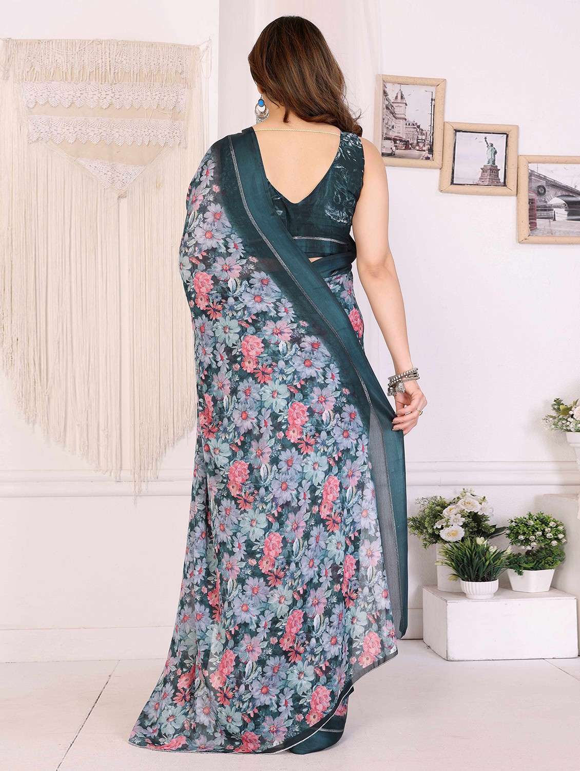 women floral printed saree with blouse - 22061593 -  Standard Image - 2