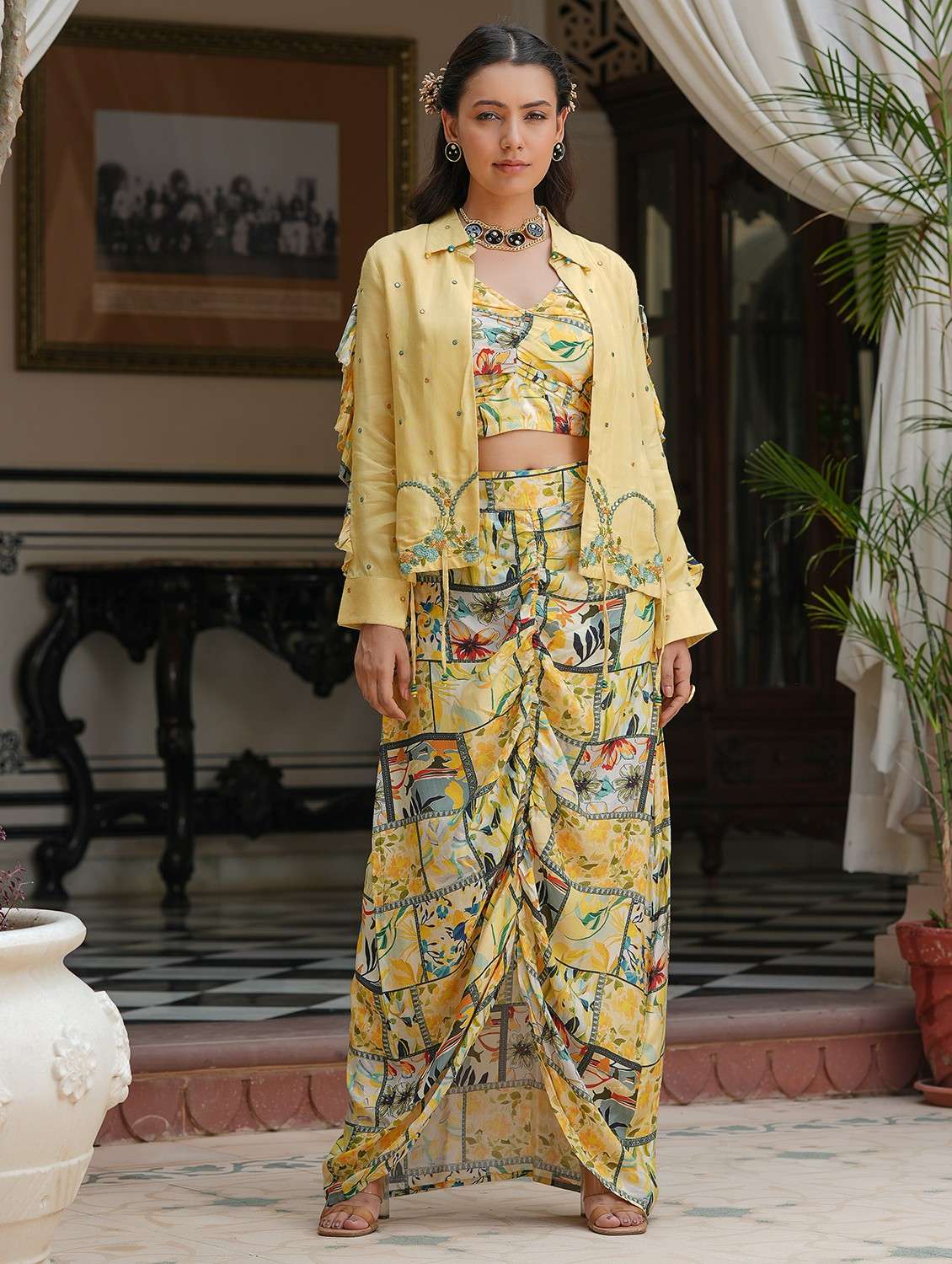 women yellow printed v neck fusion set - 22061794 - Standard Image - 2