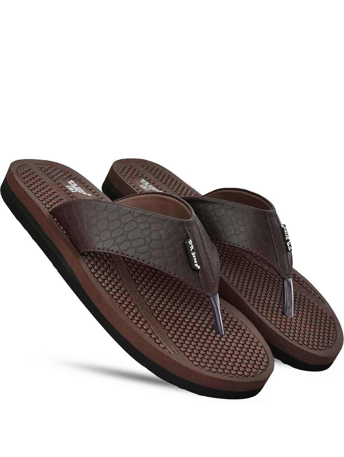 men brown solid slipper - 22061798 - Standard Image - 2