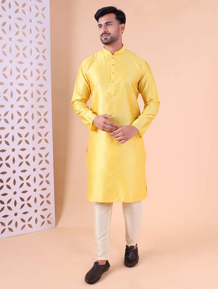 Men Mandarin Neck Kurta Pyjama Ethnic Wear Set