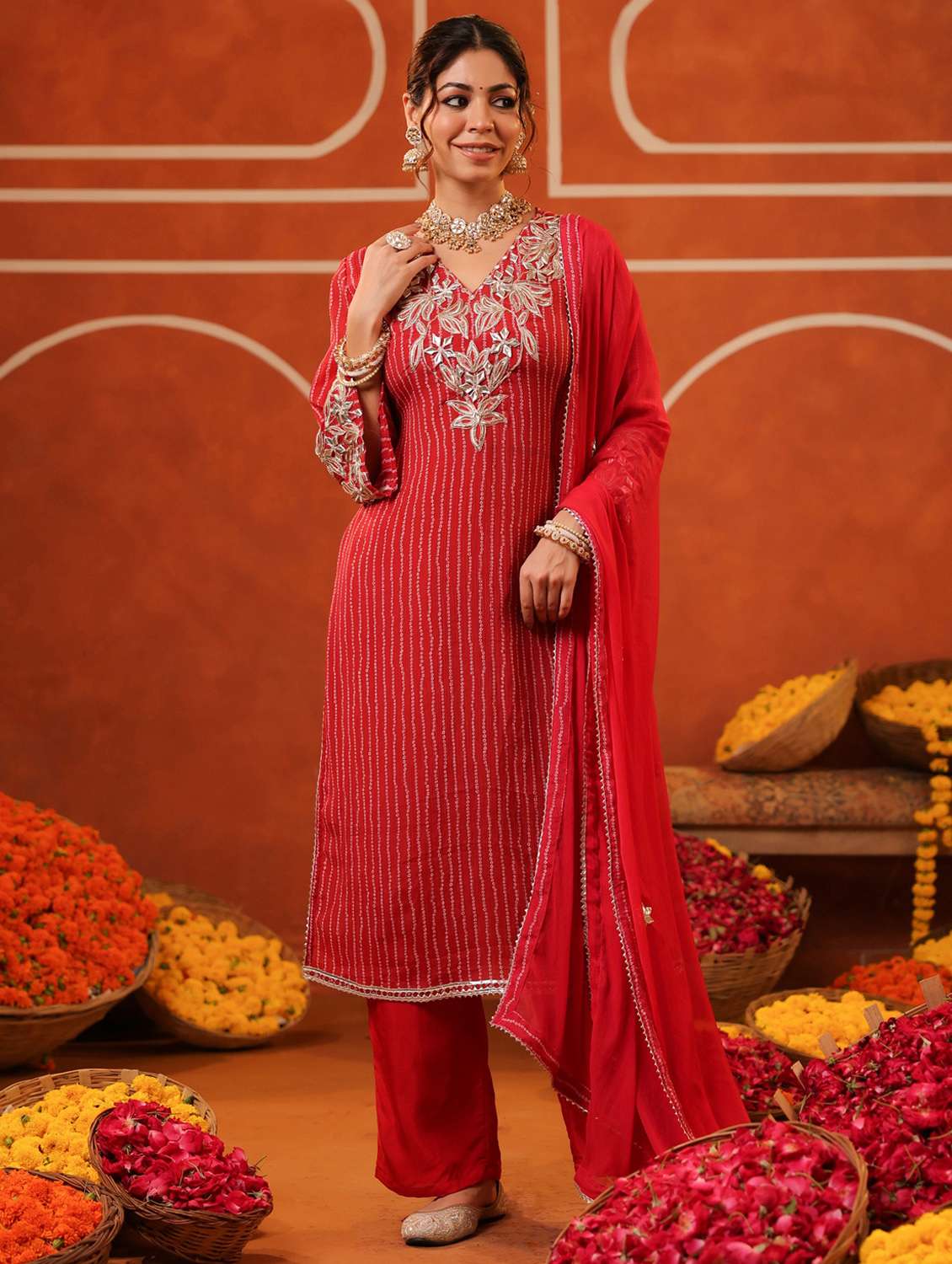 women three quarter sleeve kurta pant with dupatta set - 22062048 - Zoom Image - 0