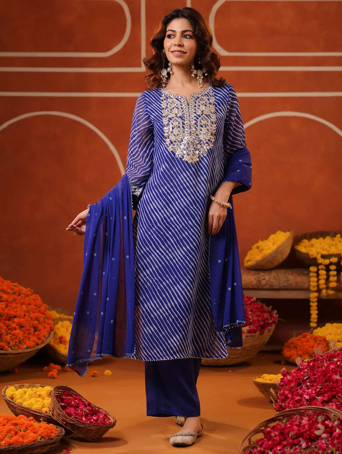 women three quarter sleeve kurta pant with dupatta set - 22062053 - Standard Image - 2