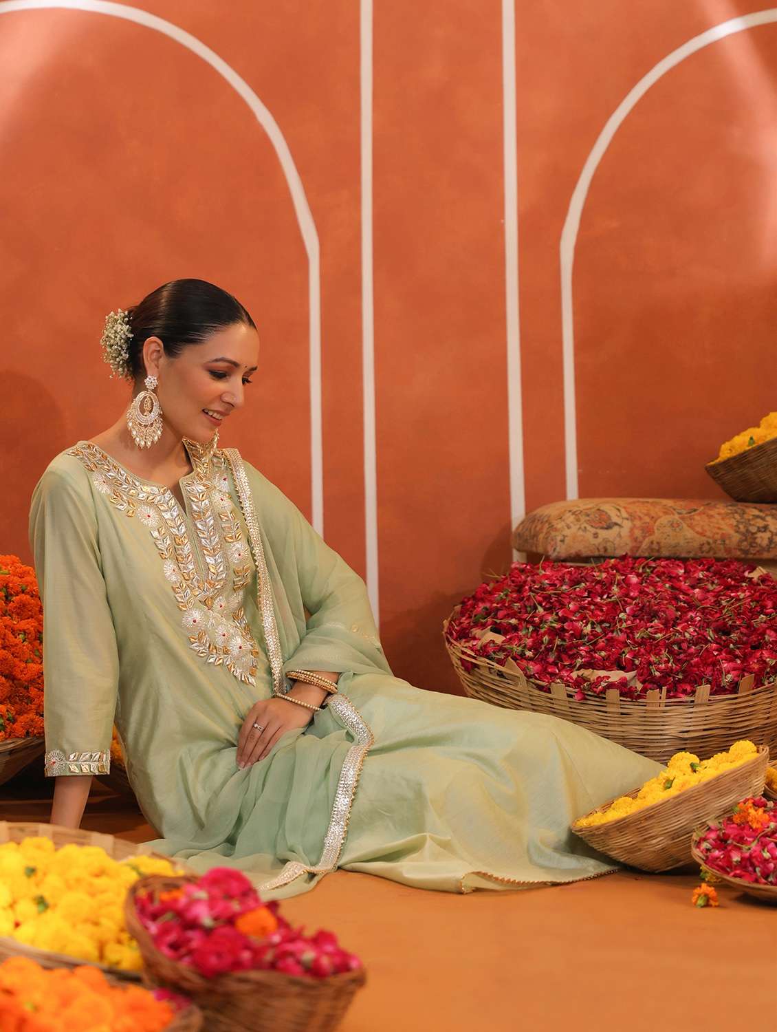 women three quarter sleeve kurta pant with dupatta set - 22062080 -  Standard Image - 2