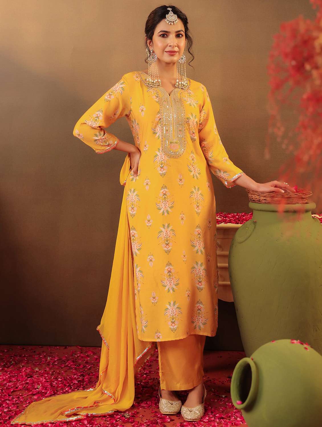 women three quarter sleeve kurta palazzo with dupatta set