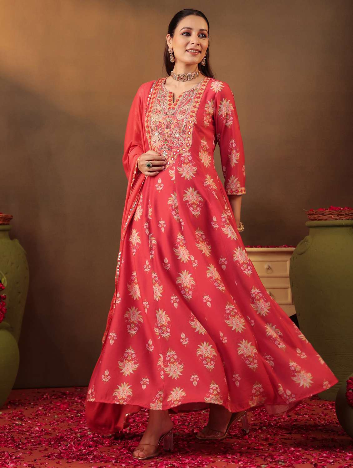 women three quarter sleeve kurta pant with dupatta set - 22062090 - Standard Image - 2