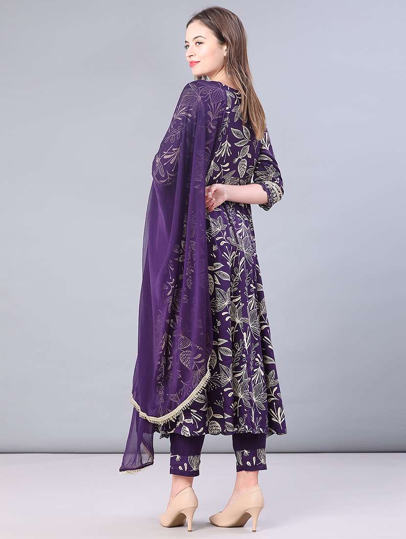 women floral three quarter sleeve kurta pant with dupatta set - 22062517 -  Standard Image - 2