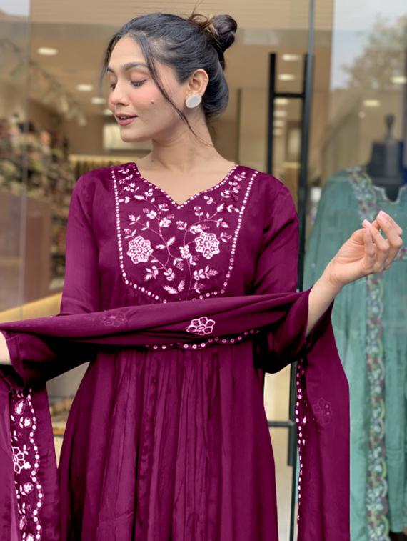 women embroidered long sleeve kurta pant with dupatta set - 22062824 - Standard Image - 2