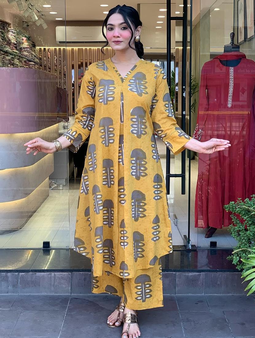 yellow muslin suit set - 22062847 - Standard Image - 2