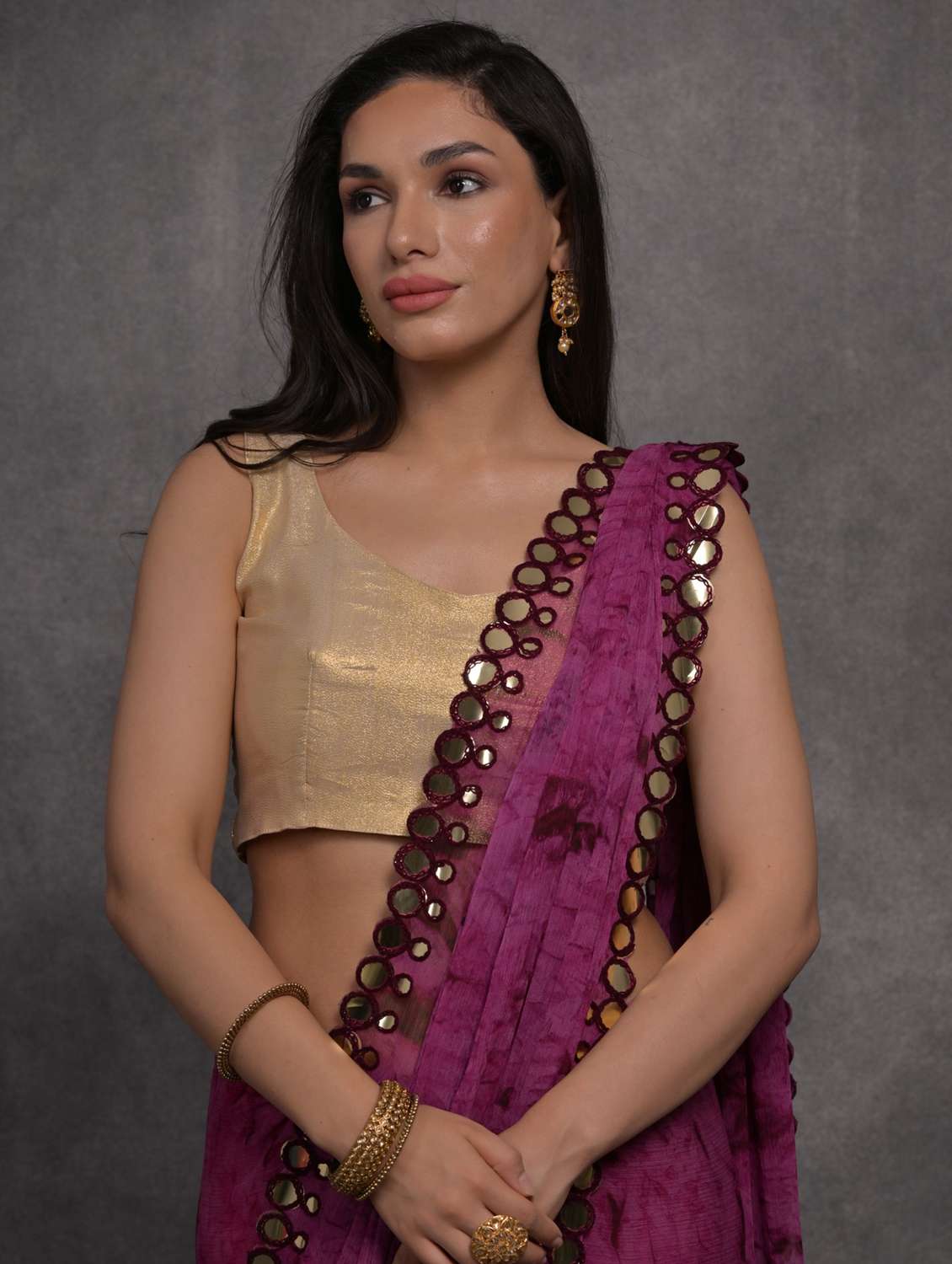 women printed casual wear sareev with blouse - 22062992 -  Standard Image - 2