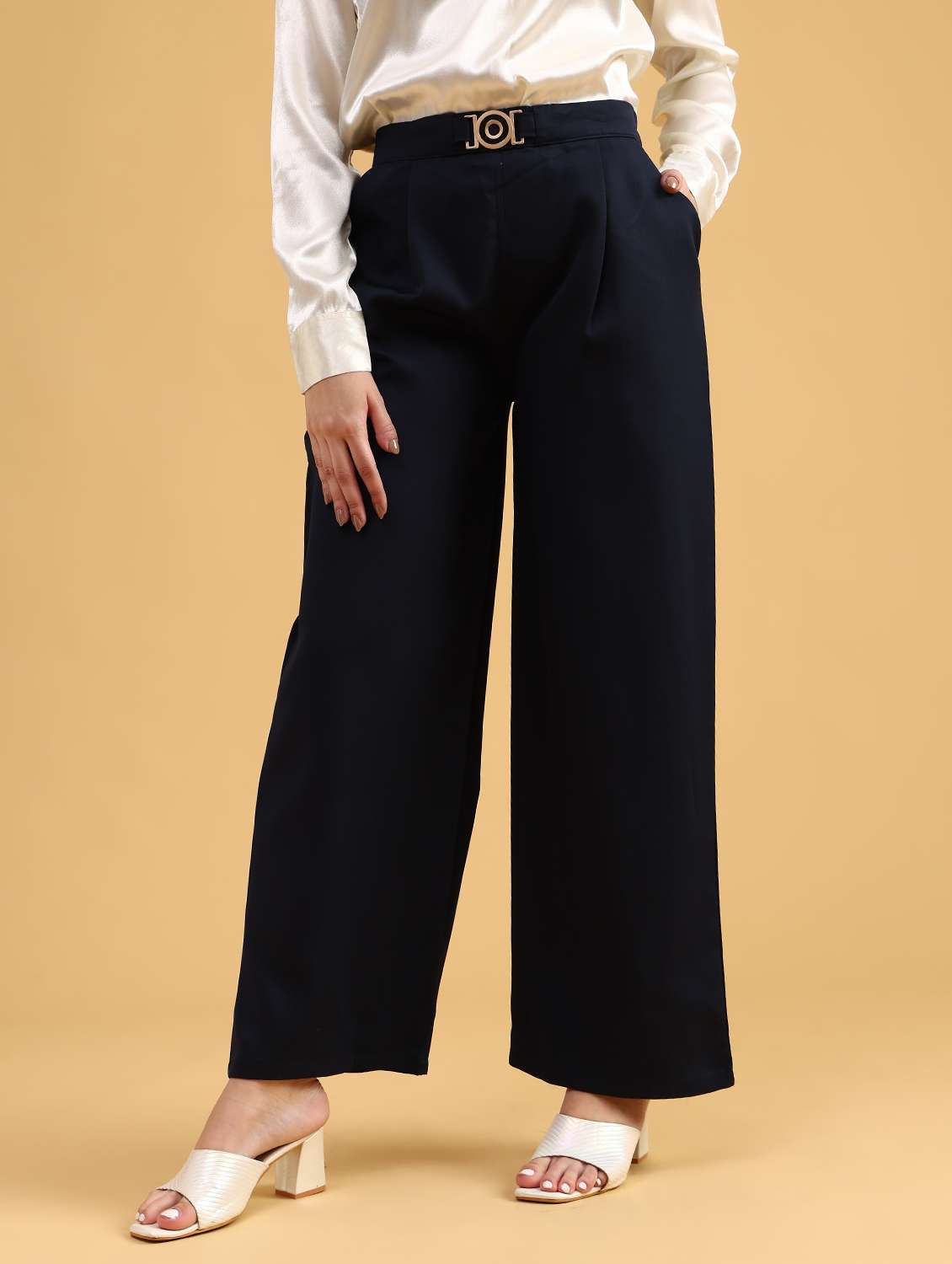 women solid high rise wide leg trouser