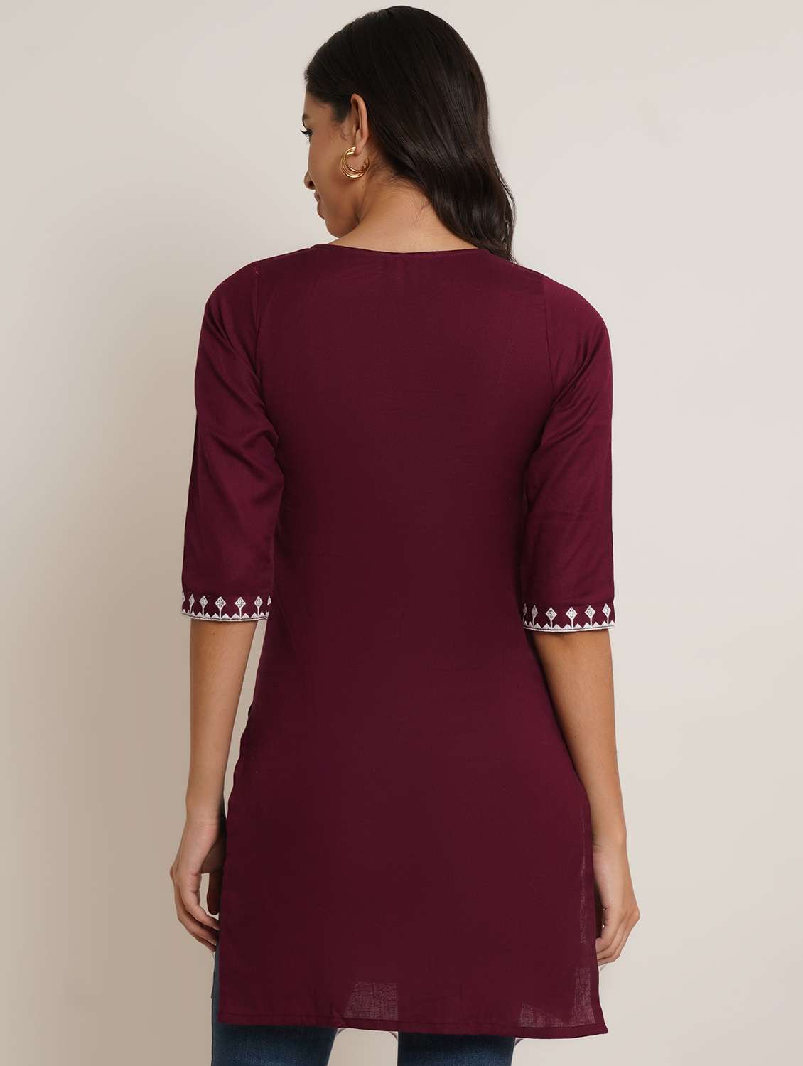 women solid wiith work sleeveless straight kurti - 22065266 - Standard Image - 2
