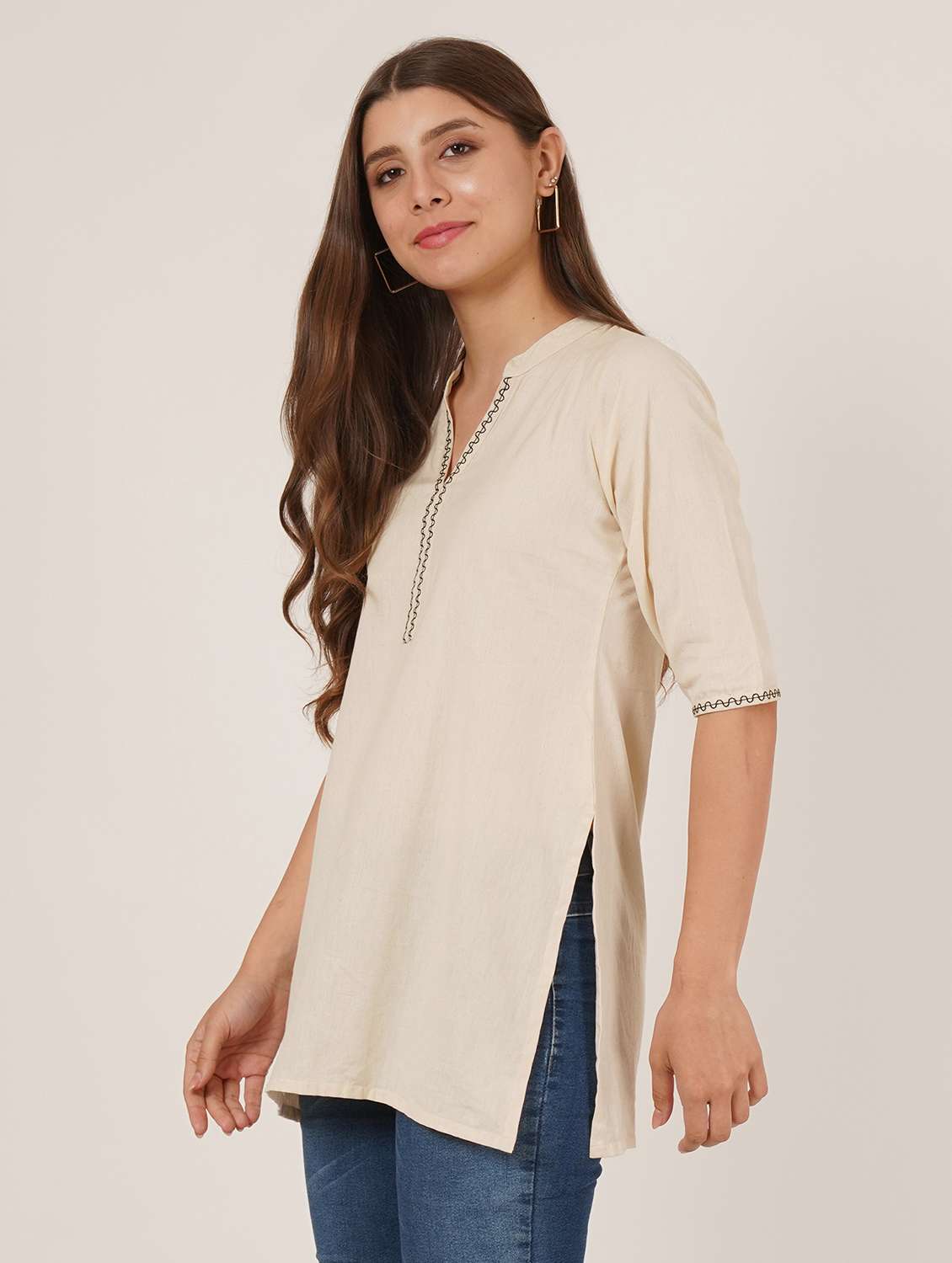women solid three quarter sleeve straight kurti - 22065278 - Standard Image - 2