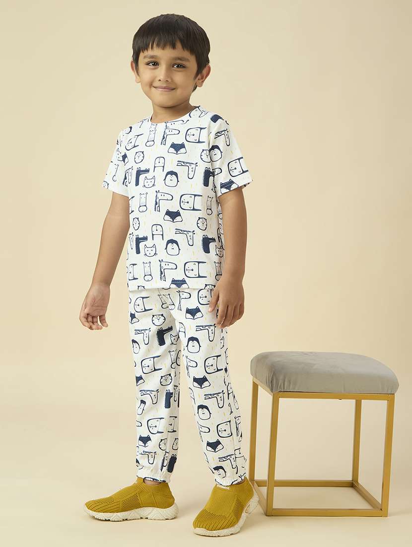 boys printed t-shirt and jogger co-ord set - 22065404 - Standard Image - 2
