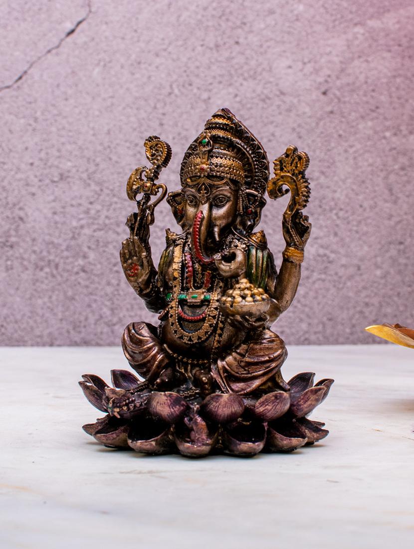 polyresin divine harmony home decor statues - 22065653 - Standard Image - 2