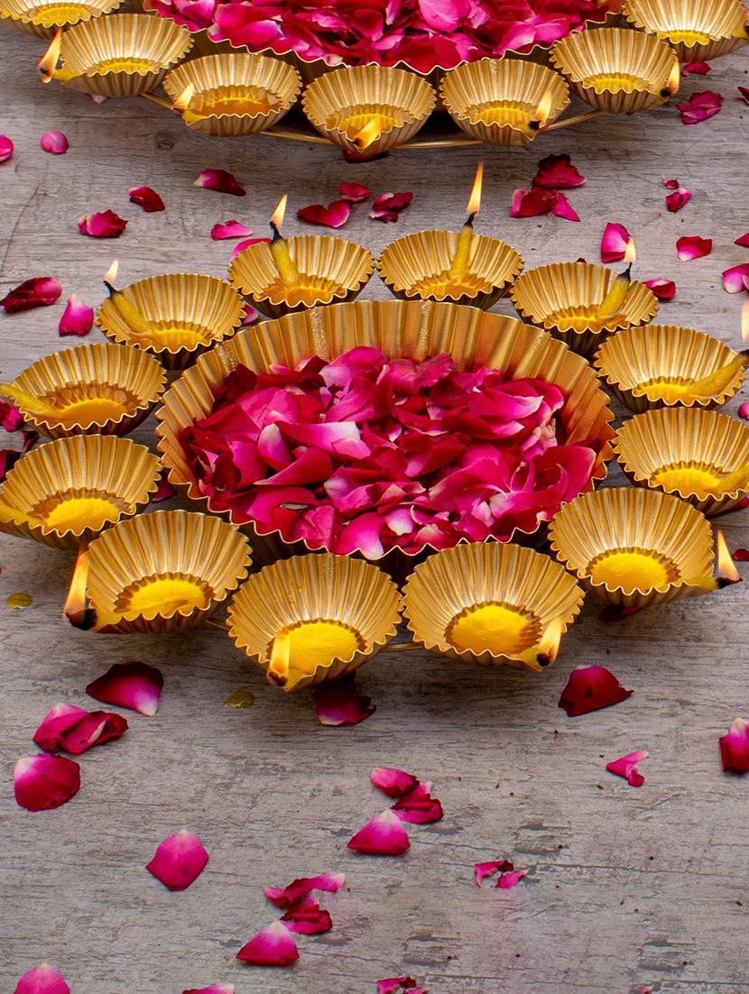 lotus shape decorative urli for home decor - 22065700 - Zoom Image - 0