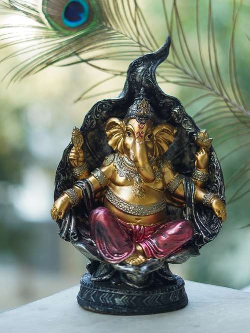 polyresin divine harmony home decor statue - 22065767 -  Standard Image - 0