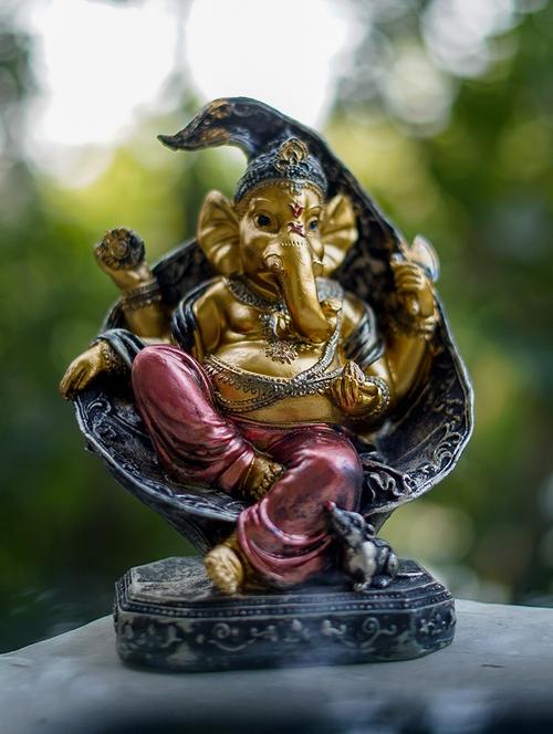 polyresin divine harmony home decor statue - 22065768 - Standard Image - 0
