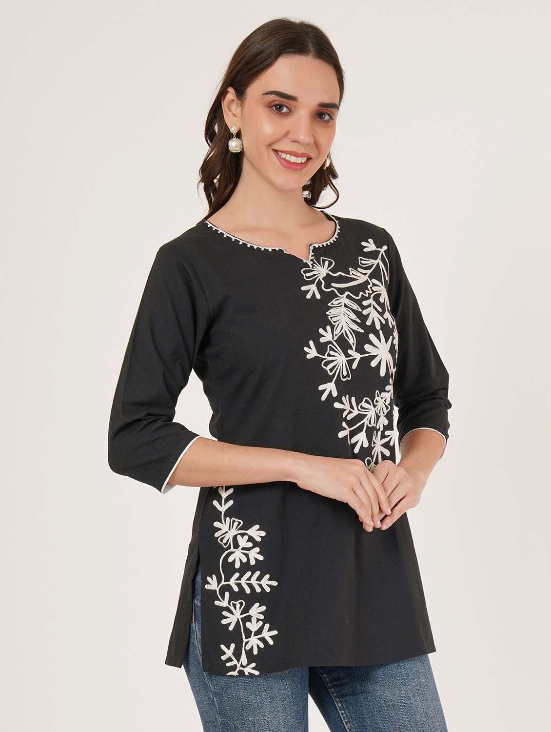 women embroidered three quarter sleeve straight kurti - 22065832 - Standard Image - 2